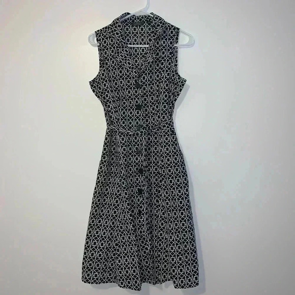 Mlle Gabrielle Belted Button Up Dress - Picture 5 of 7